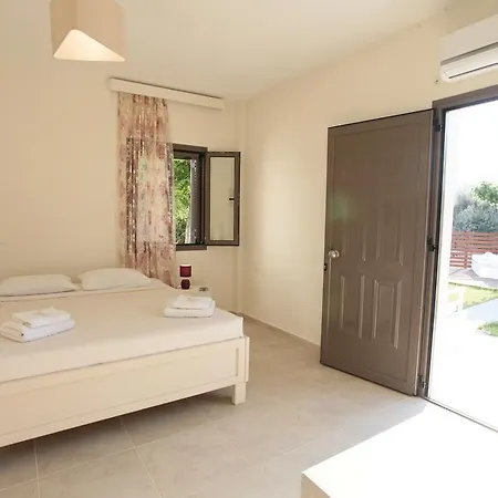 Asterias Apartment Skyros Room photo